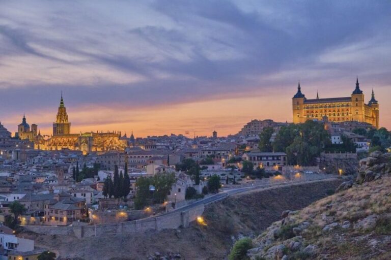 From Madrid: Private Highlights of Toledo Guided Day Trip - Guided Tour of Toledo’s Old Town