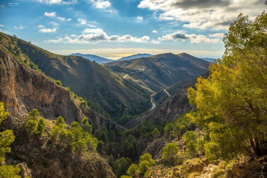 From Málaga: El Saltillo Gorge and White Village Hiking Tour - Is This Tour Worth It?