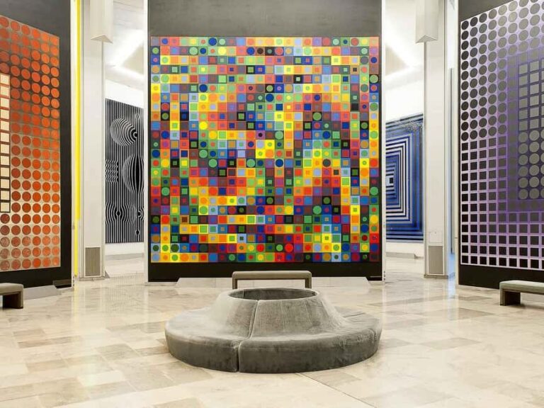From Marseille: Vasarely Museum in Aix & Le Corbusier Tour - What Sets This Tour Apart?