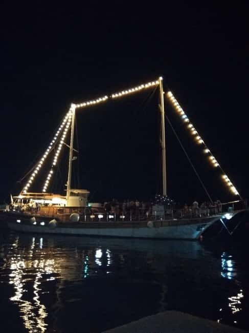 From Mellieha Bay Malta : Blue Lagoon Sunset Cruise - A Closer Look at the Blue Lagoon Sunset Cruise