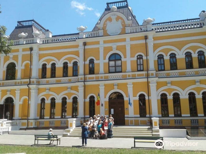 from Moldova: Manuc Bei mansion -Milesti Mici wine cellar - The Logistics: How the Day Unfolds