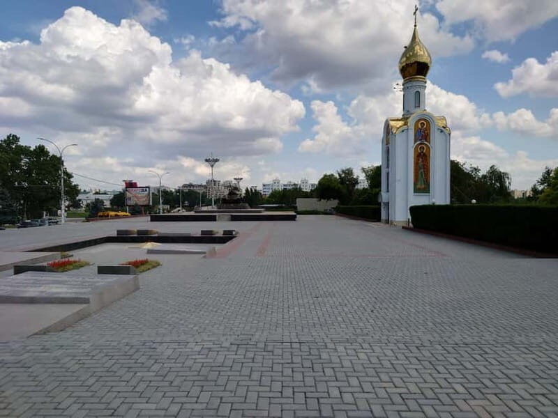 from Moldova:Tour to Soviet Transnistria with Cognac - Who Would Love This Tour?