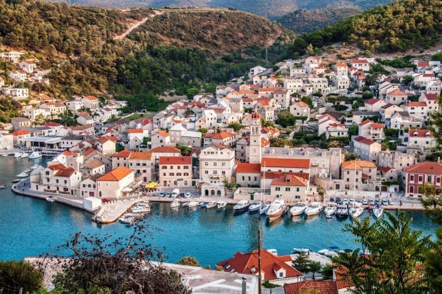 From Omi: Half-day boat trip to Bra island with lunch - Detailed Review of the Experience