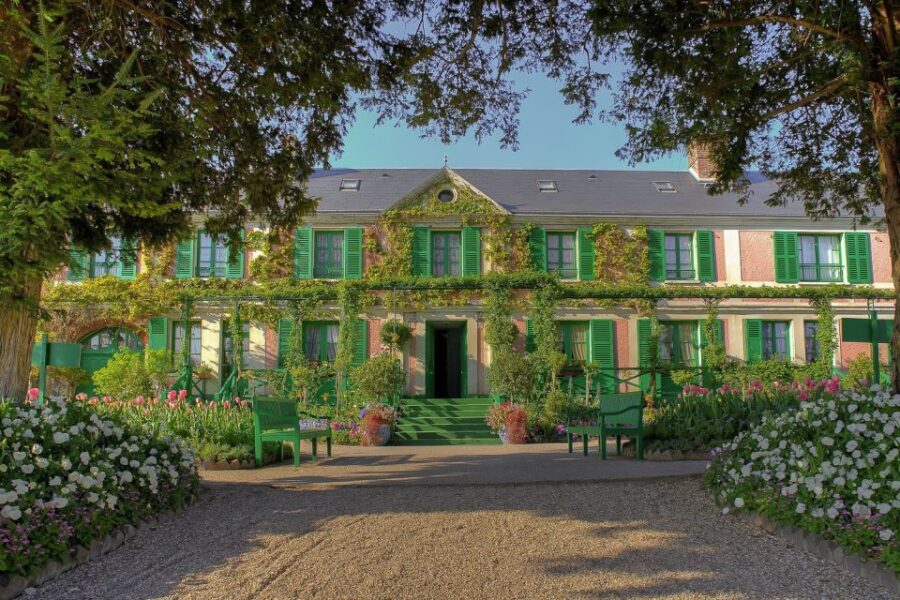 From Paris: Giverny and Versailles Private Full-Day Trip - What Sets This Tour Apart