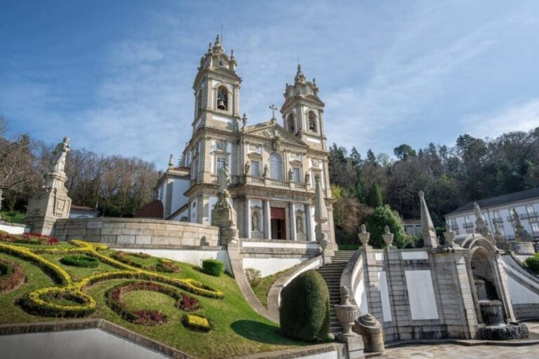 From Porto: Viana do Castelo, Braga and Guimarães Day Tour - Practical Details and Tips