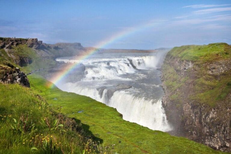 From Reykjavik: Golden Circle Guided Tour & Sky Lagoon Visit - Who Should Book This Tour?
