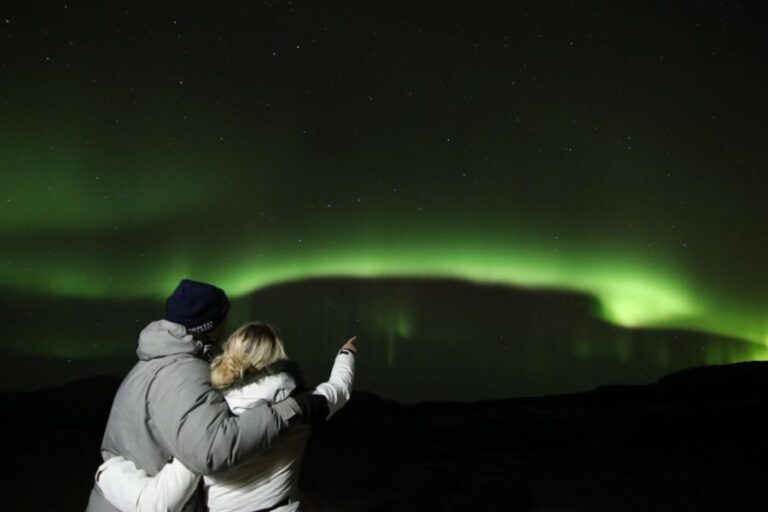 From Reykjavik: Northern Lights Tour with Hot Cocoa & Photos - What to Expect: A Step-by-Step Breakdown