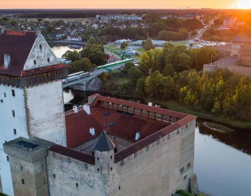 From Tallinn: Narva and Narva-Jõesuu Day Trip with Guide - Who This Tour Is Best For