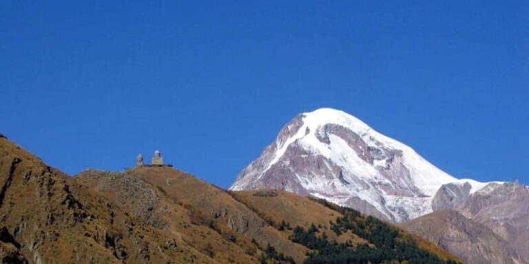 From Tbilisi; Georgian Military Road,Ananuri-Gudauri-Kazbegi - The Highlight: Gergeti Trinity Church