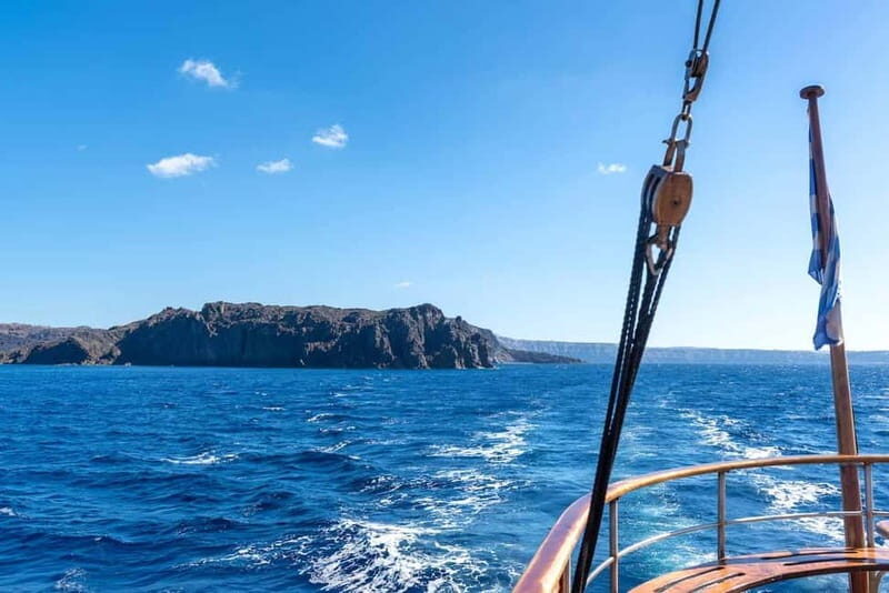 From Thera: Thirasia Cruise w/ Volcano Hike and Hot Springs - Practical Details & Tips