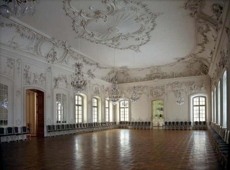 From Vilnius: Private Transfer to Riga with Sightseeing - Who Is This Tour Best For?