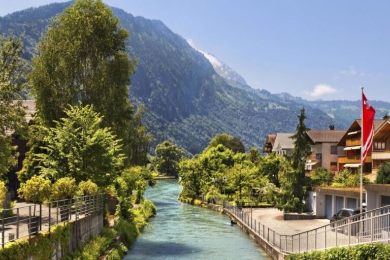 From Zürich: Interlaken and Grindelwald Day Trip by Coach - Detailed Itinerary Breakdown