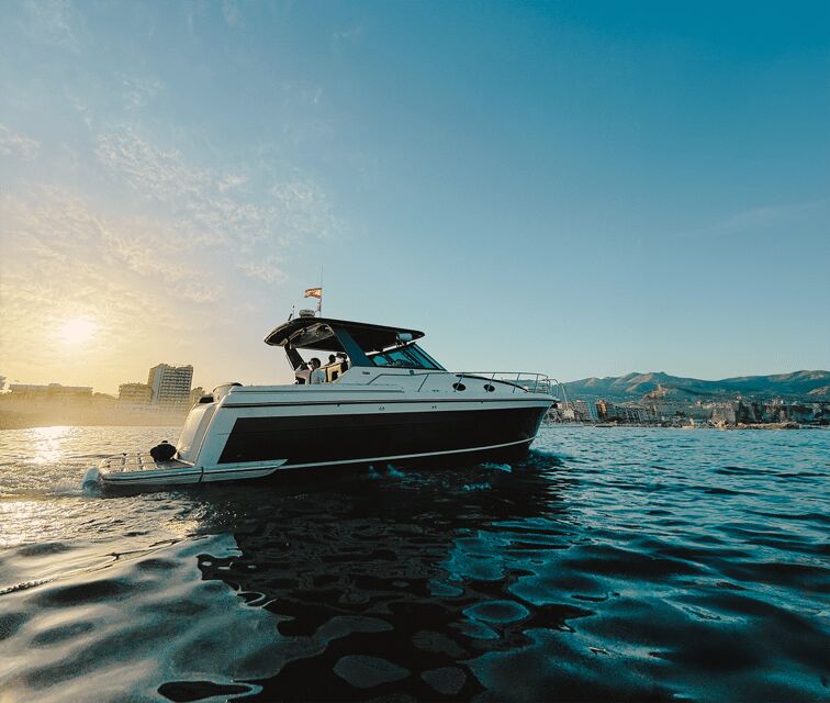 Fuengirola : Luxury cruise private yacht VIP sunset - Who Would Love This Experience?