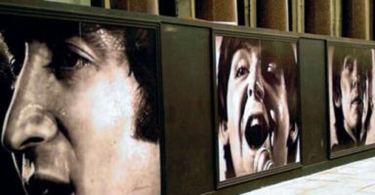 Full-Day Beatles and Liverpool Tour from London - Exploring the Beatles Story Museum