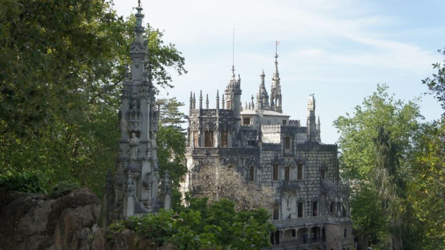 Full-day Private tour in Sintra and important landmarks - Exploring Sintra’s Key Sights in Depth