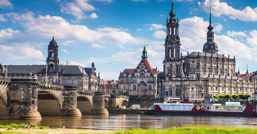 Full-Day Private Trip from Prague to Dresden - The Journey from Prague to Dresden: What to Expect