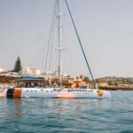 FUN & CHILL  GOLDEN COAST SAILING TOUR - The Practicalities: Booking, Group Size, and Comfort