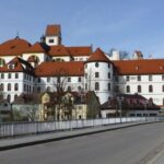 Füssen: Private Guided Walking Tour - Who Should Choose This Tour?