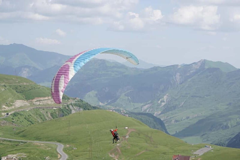Georgia: Paragliding tandem flight in Gudauri with video - Who Is This Tour Best For?