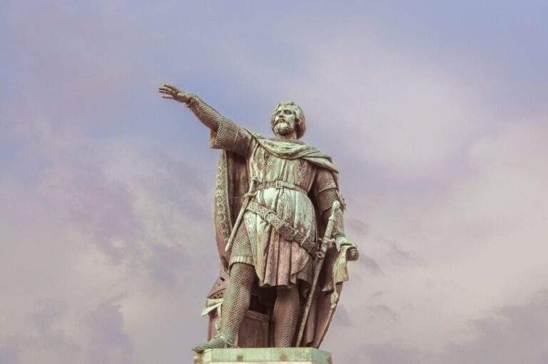 Ghent: Guided Walking Tour and Canal Boat Trip - What Makes This Tour Stand Out?