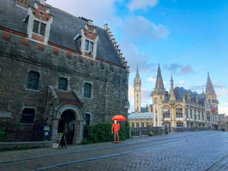 Ghent: Private Historical Highlights Walking Tour - Who Should Consider This Tour?