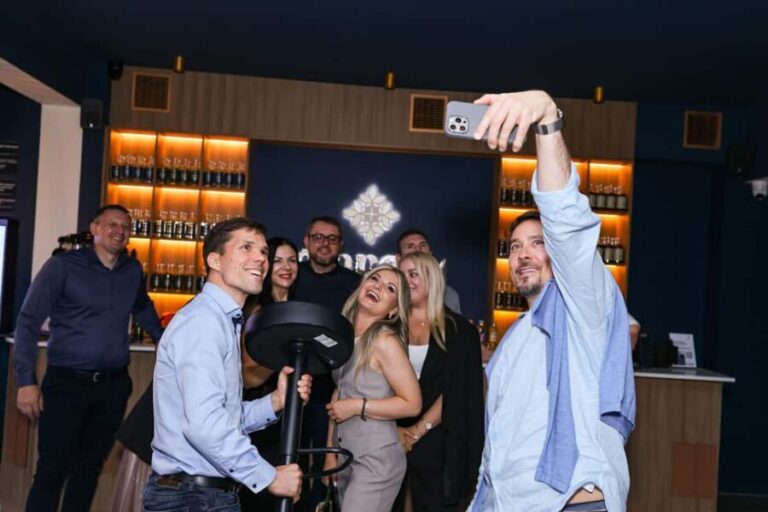 Gin Tasting Experience at Ginnery Gin Bar in Warsaw - Who Will Love This Experience?