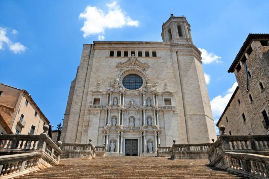 Girona: Self-guided Audio City Tour on Your Phone - Who Should Consider This Tour?
