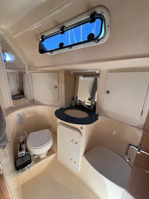 Golden Hour on Elegant Yacht: Sunset Tour in Lagos, Algarve - The Sum Up