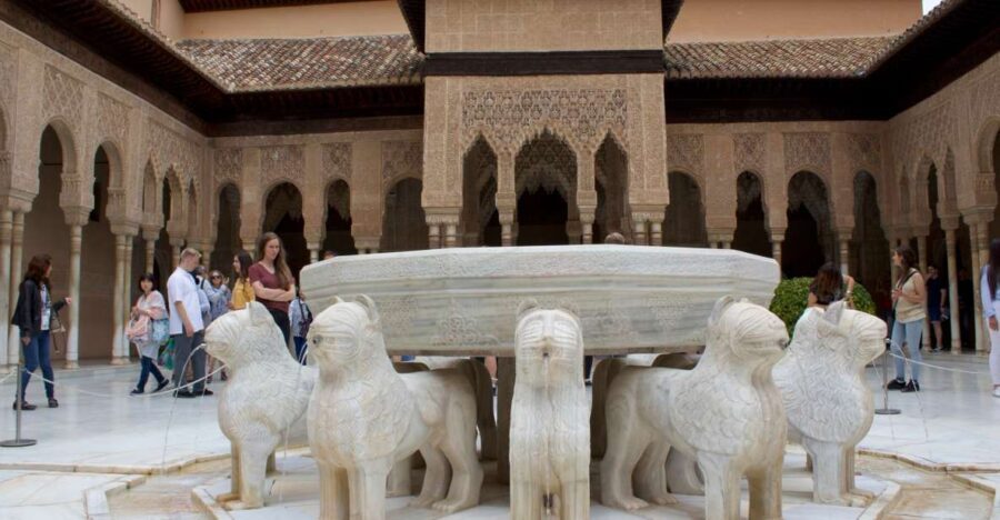 Granada: Alhambra Guided Tour with Nasrid Palaces - Why This Tour Offers Great Value