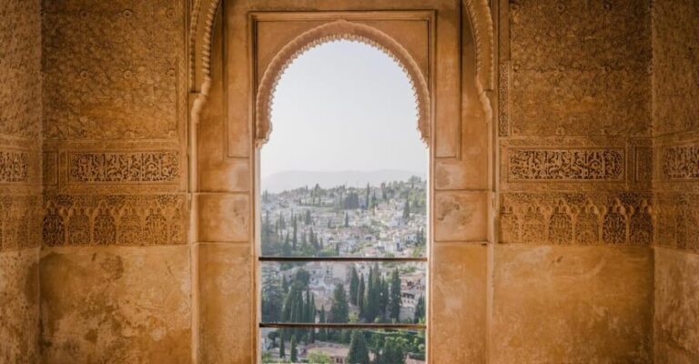 Granada: Alhambra & Nasrid Palaces Small Group Guided Tour - Why This Tour Stands Out