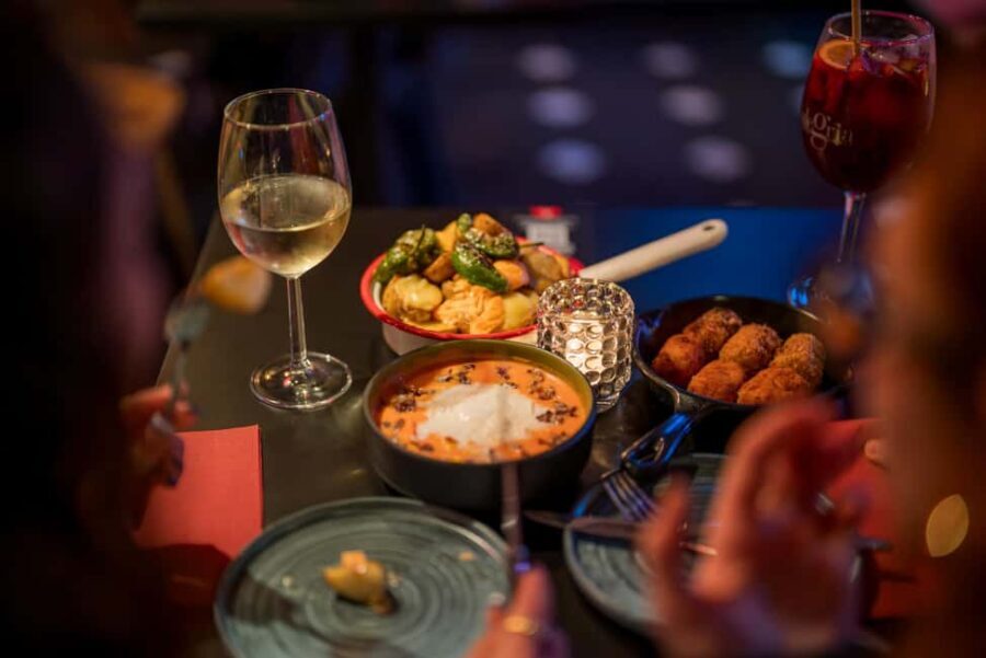 Granada: Flamenco Show with Dinner at Jardines de Zoraya - Authentic Insights from Guest Reviews