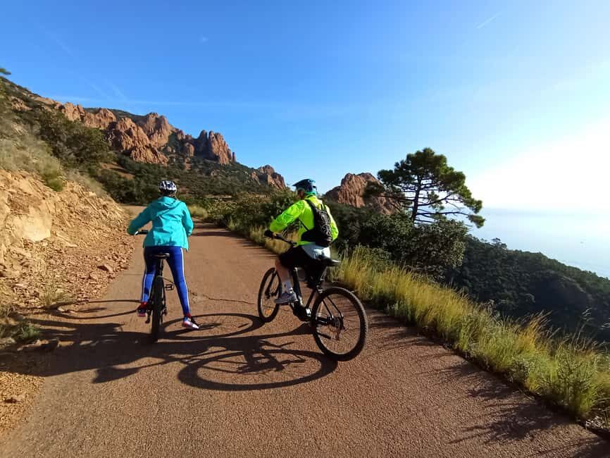 Guided electric mountain bike tour of the Estérel Massif - The Experience: A Detailed Look at the Tour