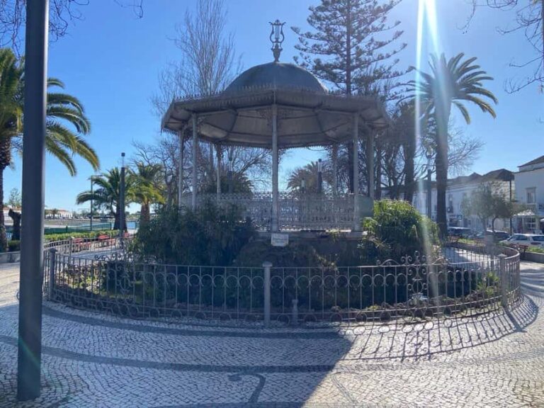 Guided tour of Tavira with tasting - The Grand Finale: Tasting Local Specialties