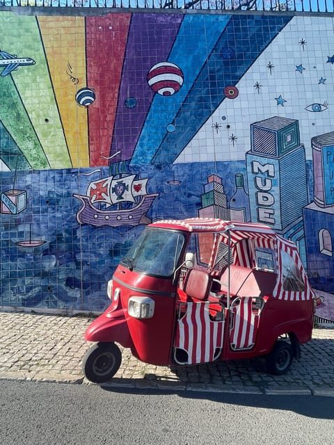 Guided tuk tuk tour in Lisbon's old neighborhoods - Who Will Love This Tour?