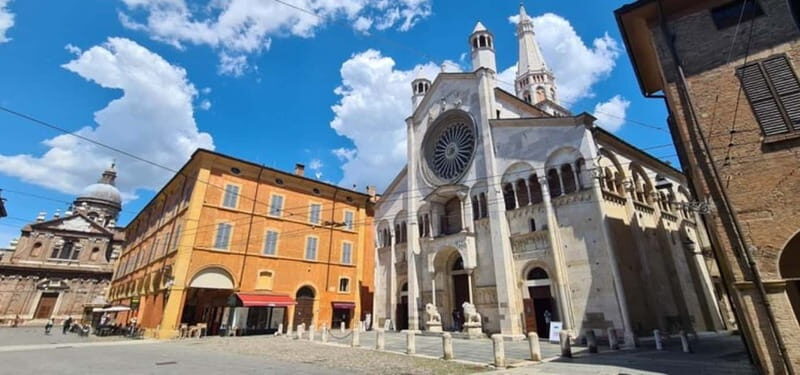 Guided visit to Modena Cathedral: a film in stone - The Sum Up