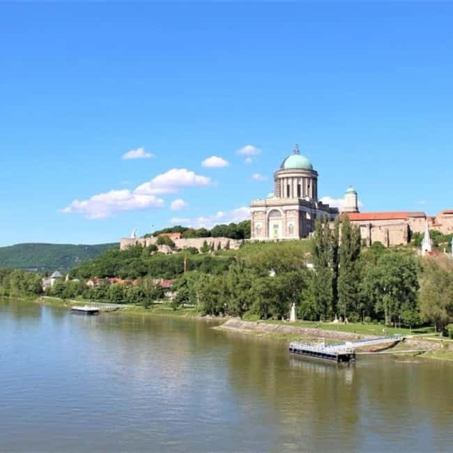 Gyr: Private Boat Tour to Visegrád with Danube Bend Views - A Detailed Breakdown of the Itinerary