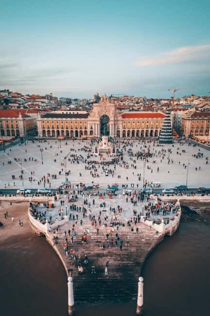 Half-day private tour in Lisbon viewpoints, Alfama & Belém - The Value in the Details