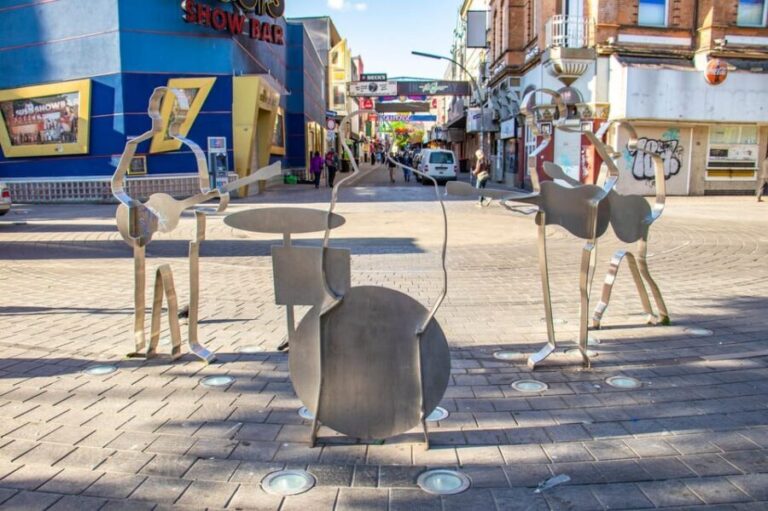 Hamburg: In the footsteps of the Beatles with a Local - Price and Value