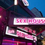 Hamburg: Olivia Jones Tour with Iconic Barker Fabian - Who Is This Tour Best For?