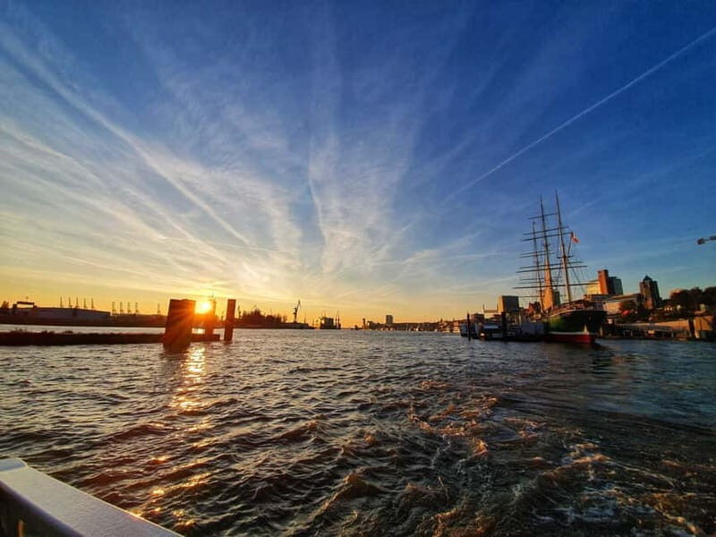 Hamburg: Private Harbor Tour by Boat - The Highlights of the Tour