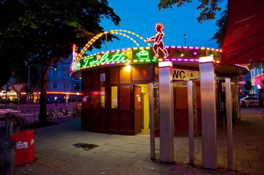 Hamburg: Private Reeperbahn Guided Walking Tour - A Deep Dive into the Reeperbahn Experience