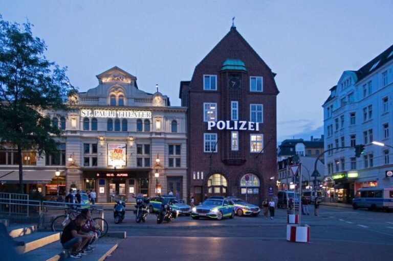 Hamburg: Private St. Pauli Red Light District Tour - What to Expect During Your Tour