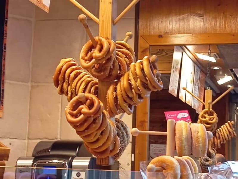 Hamburg Traditional Food Tour: Full Meal and Drinks - Why This Tour Works for Different Types of Travelers