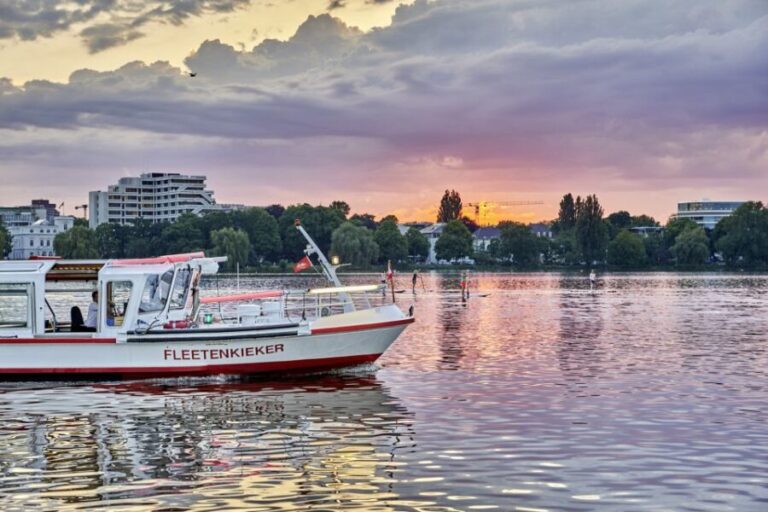 Hamburg: Twilight cruise - The Sum Up