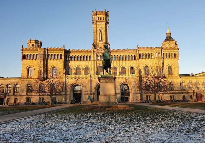 Hanover: Guided running/jogging tour with insider tip guarantee - The Itinerary: What to Expect