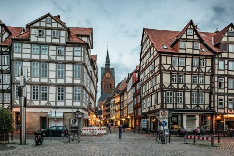 Hanover: Private Walking tour with A Guide (Private Tour) - What to Expect on Your Hannover Tour