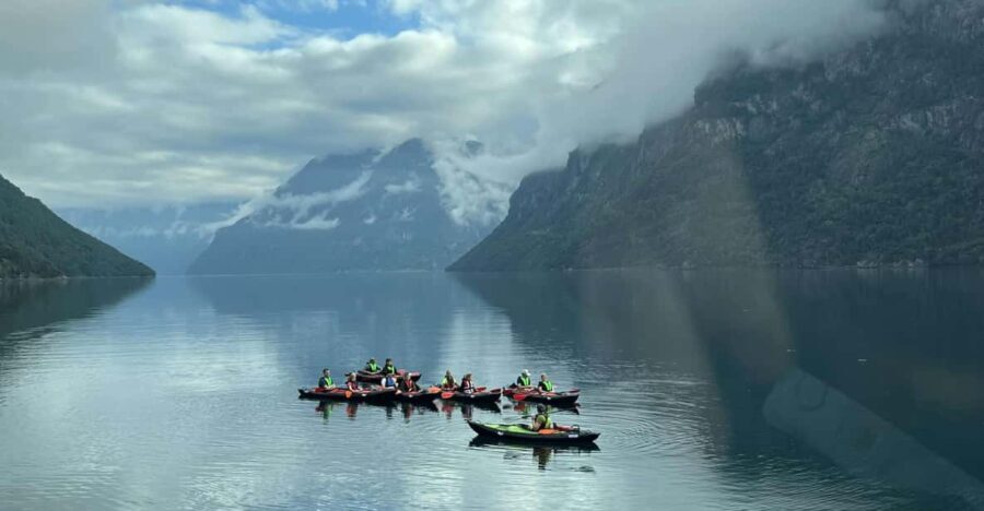 Hellesylt: Beginner-Friendly Fjord Kayaking Experience - The Itinerary in Detail