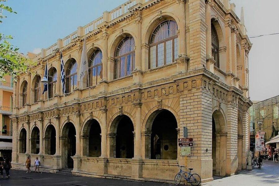 Heraklion: City Highlights with a Private Driver - The Driver and the Experience