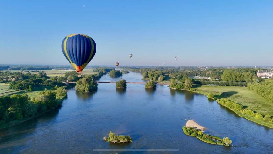 Hot air balloon flight: Flight over Sologne and castles - Who is This Tour Best For?