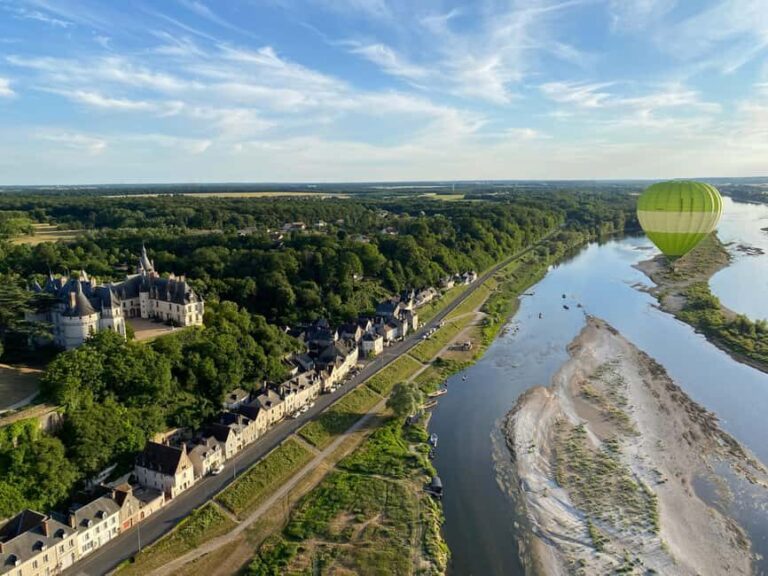 Hot air balloon flight:Chambord, Chenonceau,Cheverny,Blois - The Experience: What Expect During Your Flight